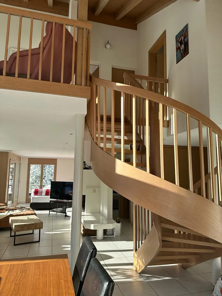 Ferienhaus Engelberg – Galerie und Treppenaufgang