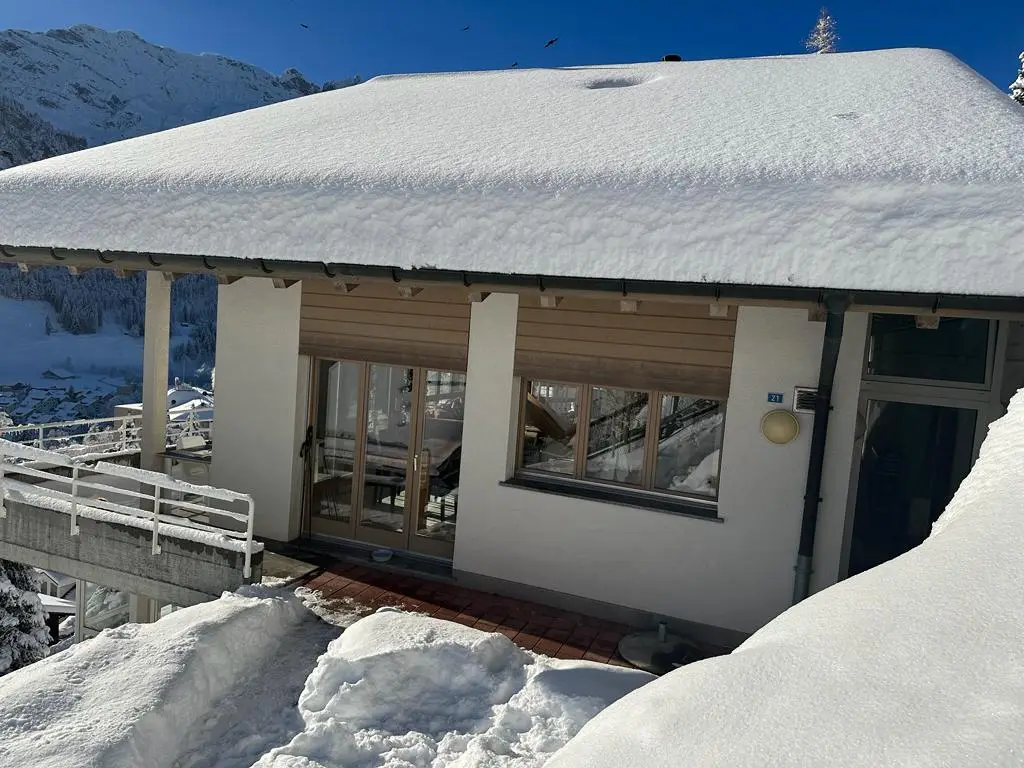 Ferienhaus Engelberg der Bühl AG – Aussenansicht im Winter